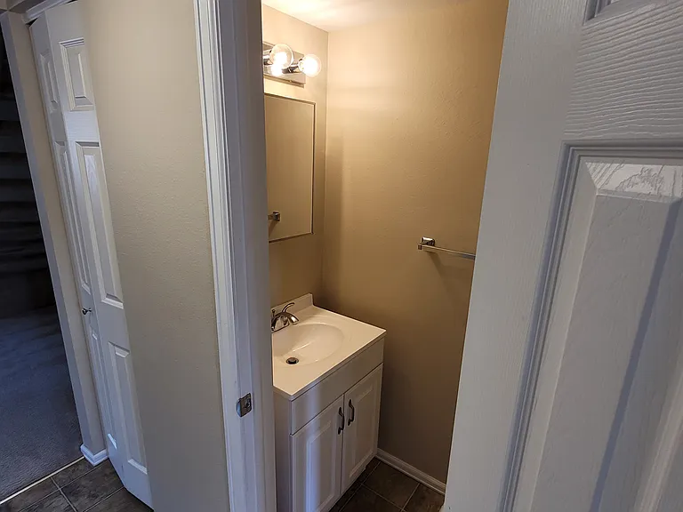 Downstairs 1/2 bath