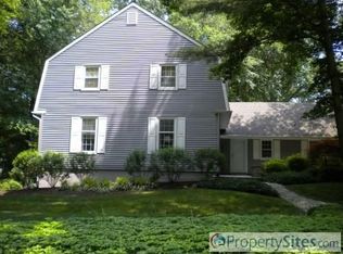 29 Signal Hill Rd, Cherry Hill, NJ 08003