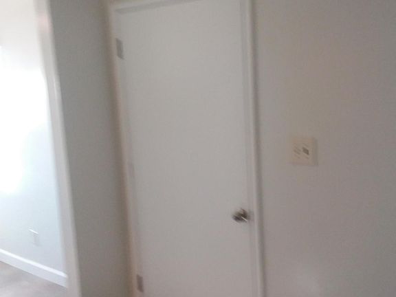 4th image of 14625 Larch Ave