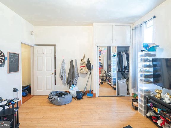 5th image of 2763 N Reese St #1