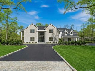 25 W Creek Farms Road, Sands Point, NY 11050