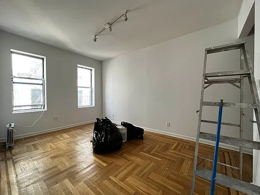 Rented by Lang Realty LLC | media 1