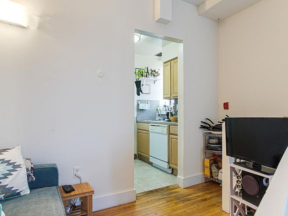 Raised Dining Area looking into Kitchen