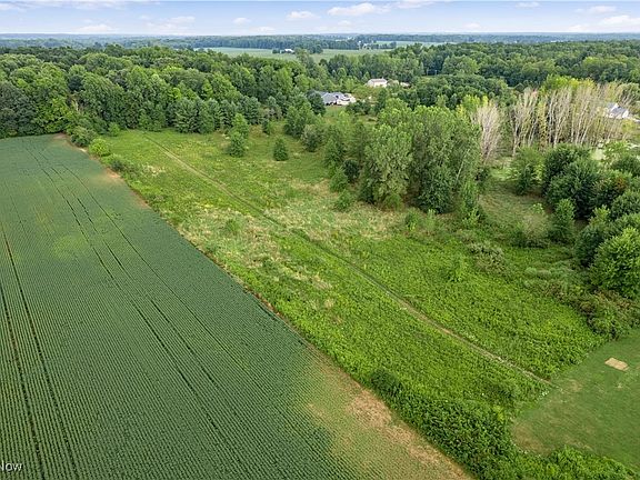 3rd image of 4501 Township Road 114