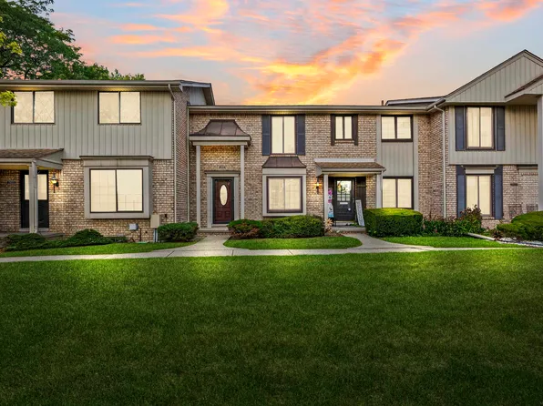 29011 Scarborough Dr, Warren, MI 48088