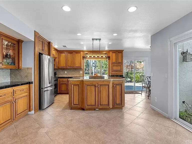 17481 Fairhope Ct — Photo 20