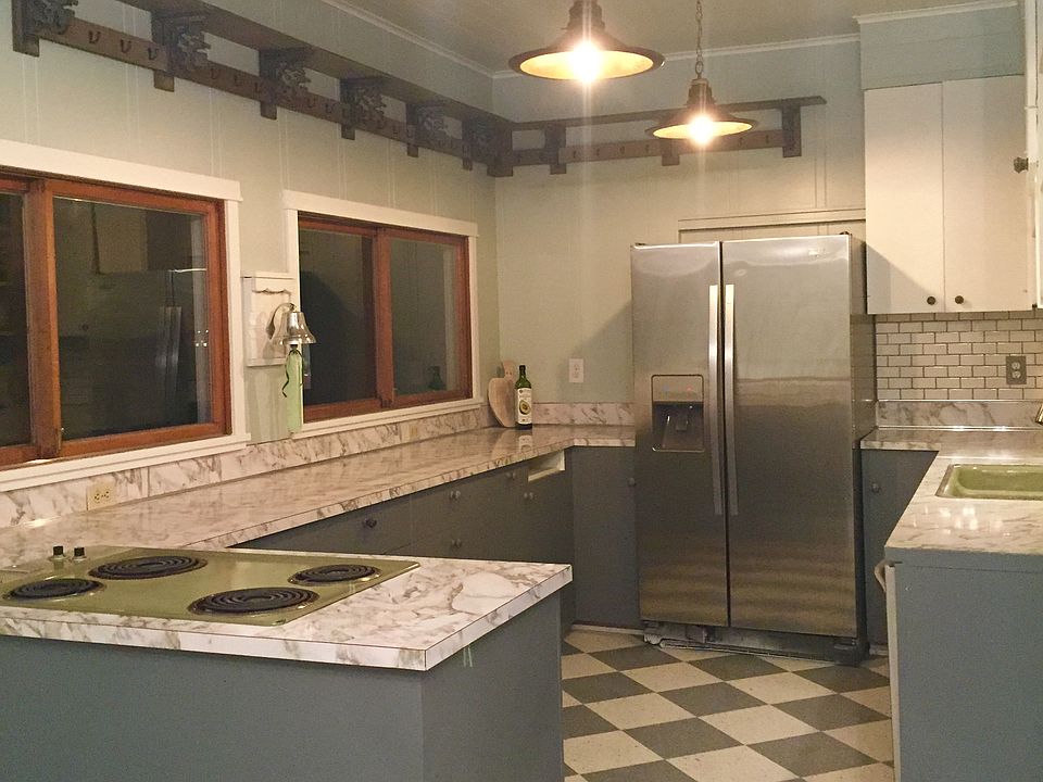 1st image of 1006 W 15th Ave