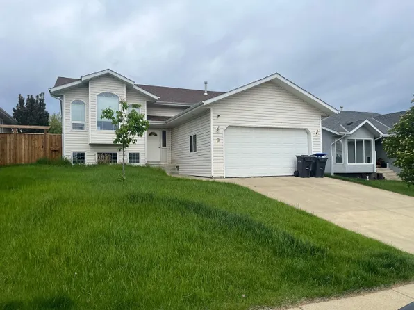 9 Parson Dr, Sylvan Lake, AB T4S 1K4