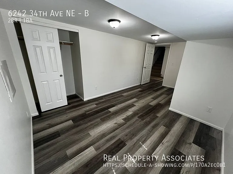 6242 34th Ave NE #B — Photo 8