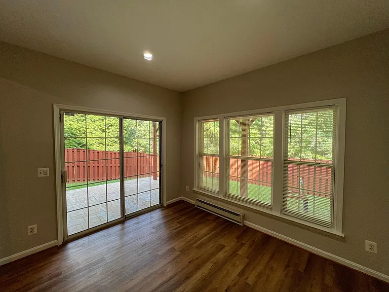 4091 Oak Village Ldg — Photo 17