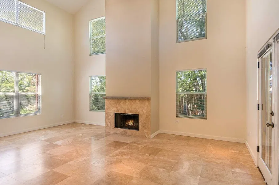2240 W Alameda St — Photo 4
