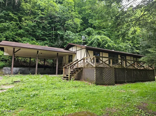187 Falcon Dr, Saint Charles, VA 24282