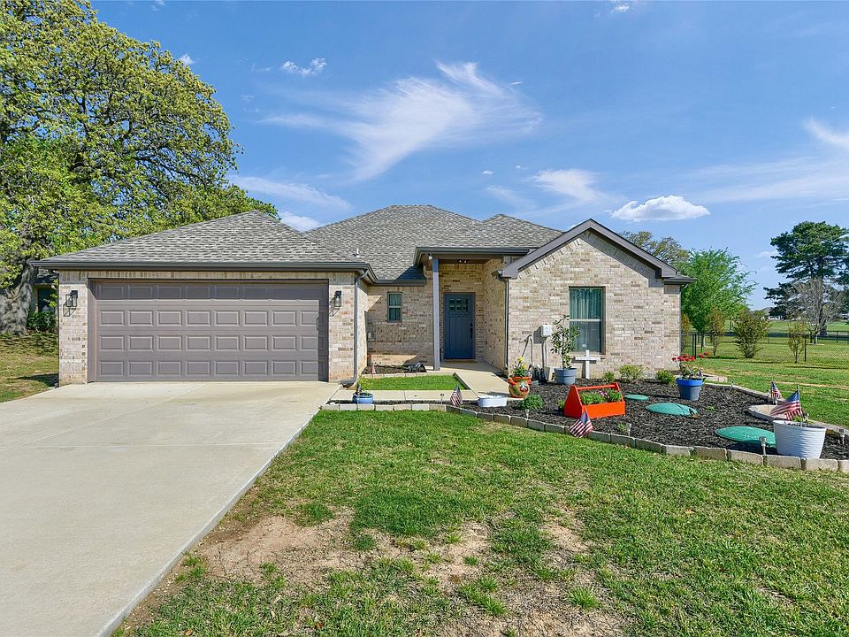 1st image of 108 Kiowa Dr W