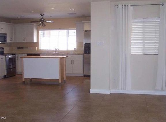 5th image of 3420 E Glenrosa Ave