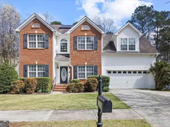 1380 Commonwealth Ln, Grayson, GA 30017