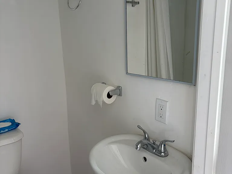 1026 N Mountain View Pl #2 — Photo 7