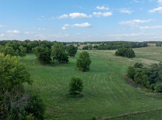 000 Highway Z, Everton, MO 65646