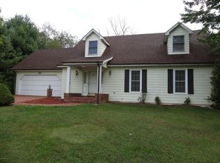 1717 Memorial Dr, Pulaski, VA 24301