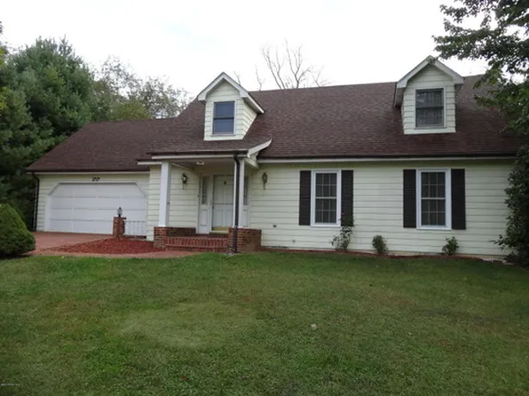1717 Memorial Dr, Pulaski, VA 24301