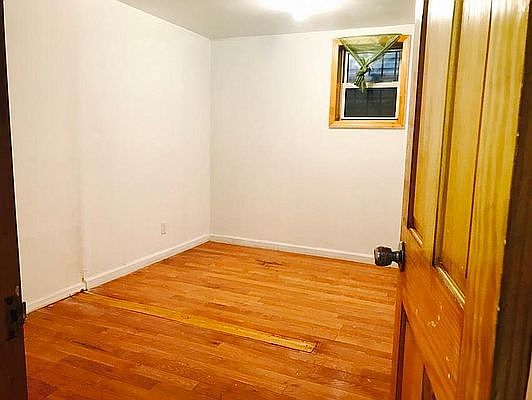 3rd image of 835 Willoughby Ave #1A
