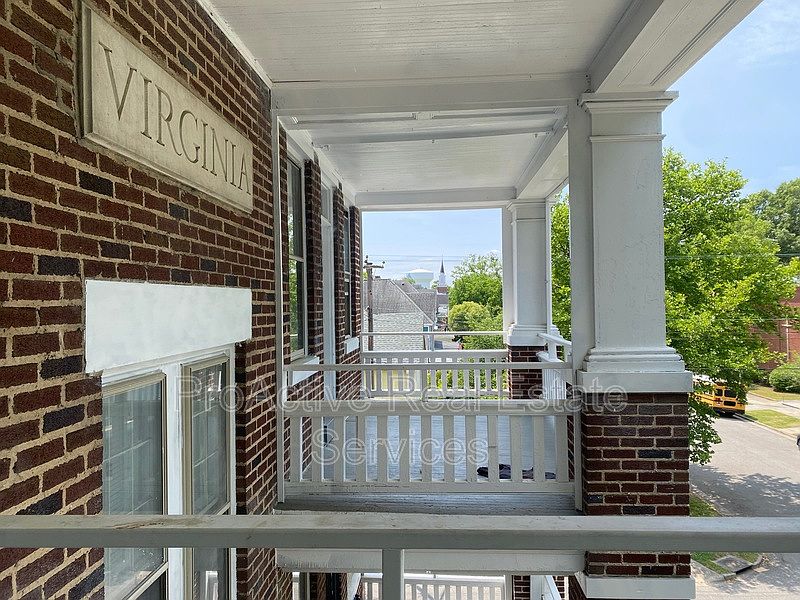 1st image of 259 Broad St APT 4
