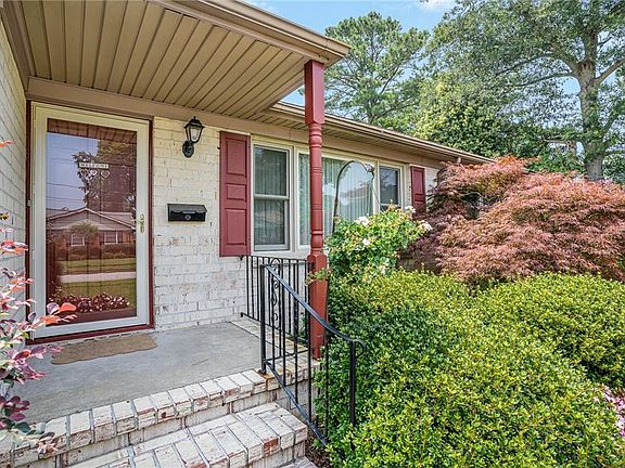 2nd image of 4637 Priscilla Ln