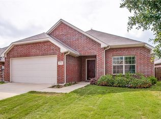 2793 Crescent Lake Dr, Little Elm, TX 75068