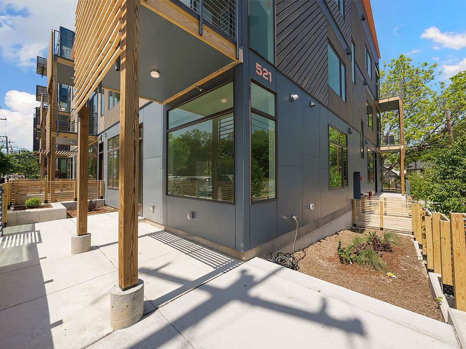 1st image of 521 Mangum St #15