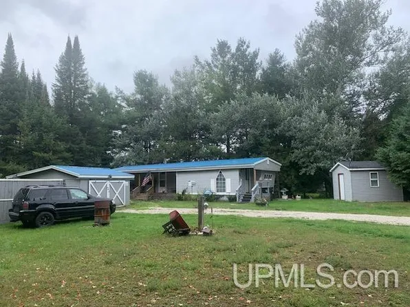 3269 13th Ln, Bark River, MI 49807