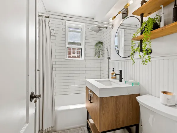 5639 Netherland Avenue image 5 of 7