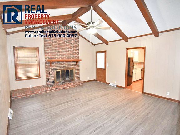 3rd image of 2849 Oakview Dr