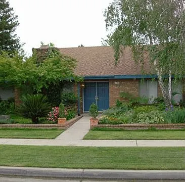3199 E Palo Alto Ave photo 1