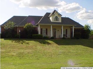 5745 New Pointe Dr, Southaven, MS 38672