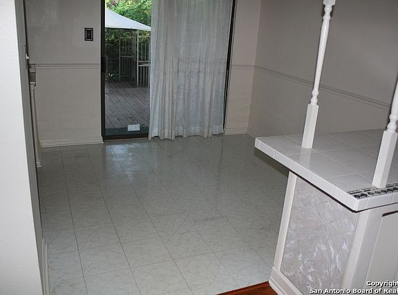 4th image of 7642 Cascade Oak Dr