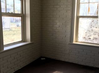 61 Poplar Ave, Newark, OH 43055