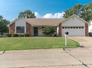 101 Cedarwood Dr, Sherwood, AR 72120