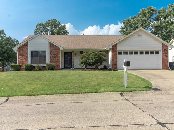 101 Cedarwood Dr, Sherwood, AR 72120