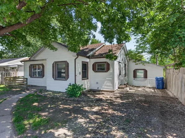 370 County Road 34 W, Kingsville, ON N8M 2X5