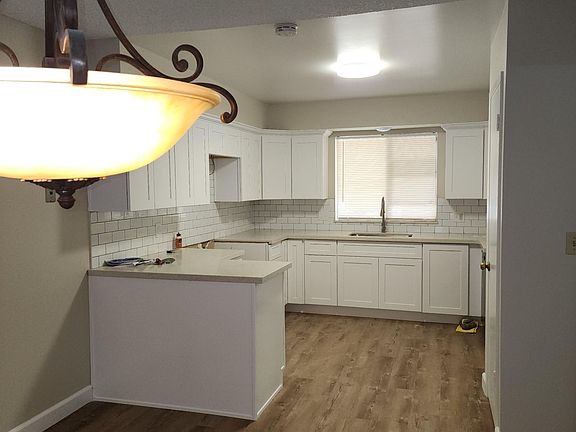 3rd image of 365 W Warner Ave APT 102