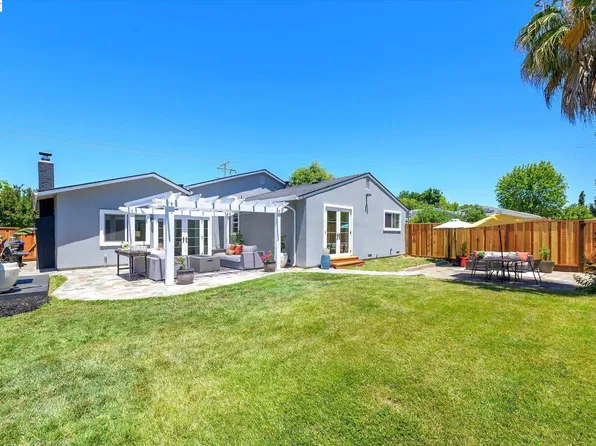 5016 Black Ave, Pleasanton, CA 94566