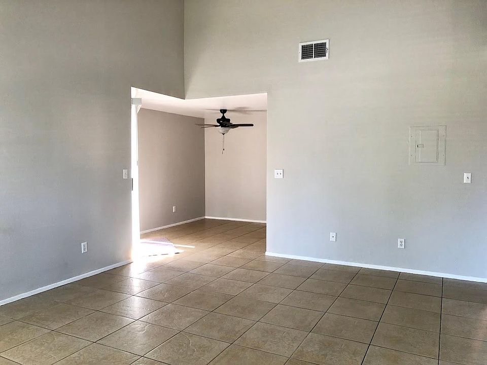 2nd image of 2341 Mount Humphries Cir APT 101
