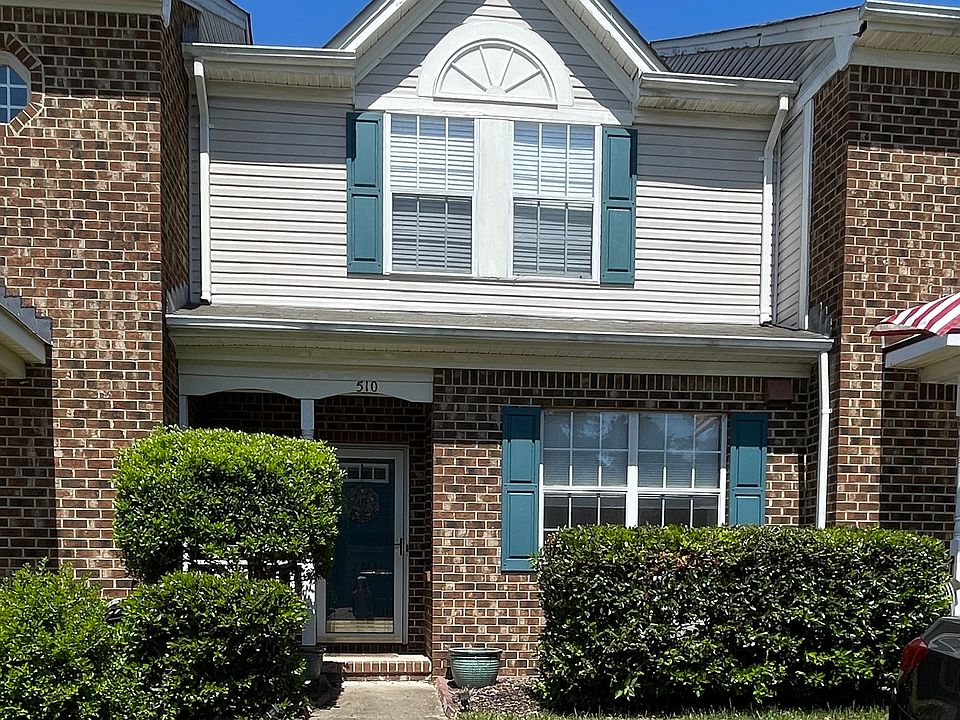 1st image of 510 S Lake Cir