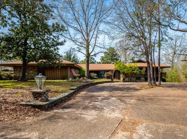 11909 Fairview Rd, Little Rock, AR 72212