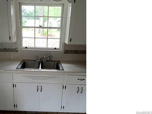 4th image of 736 Joryne Dr