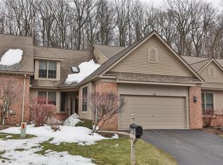 45 Neuchatel Ln, Fairport, NY 14450