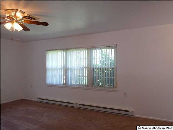 5th image of 943 Aberdeen Drive #B