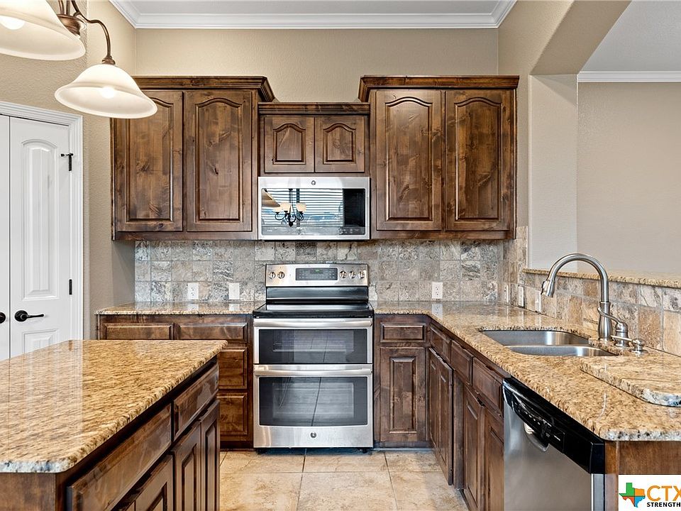 1st image of 2126 Briar Hollow Dr