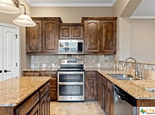 2126 Briar Hollow Dr, Temple, TX 76502