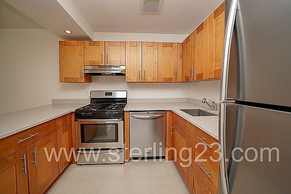 1st image of 2550 Crescent St APT 2B