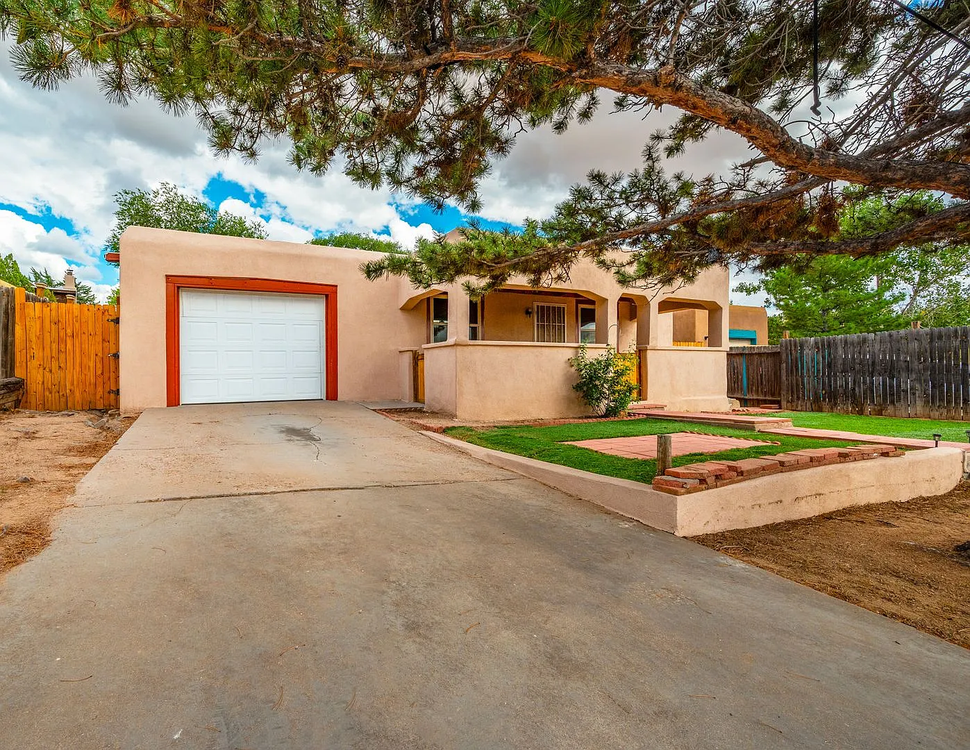 Newly Updated Single Level Home Available Now! — Photo 2